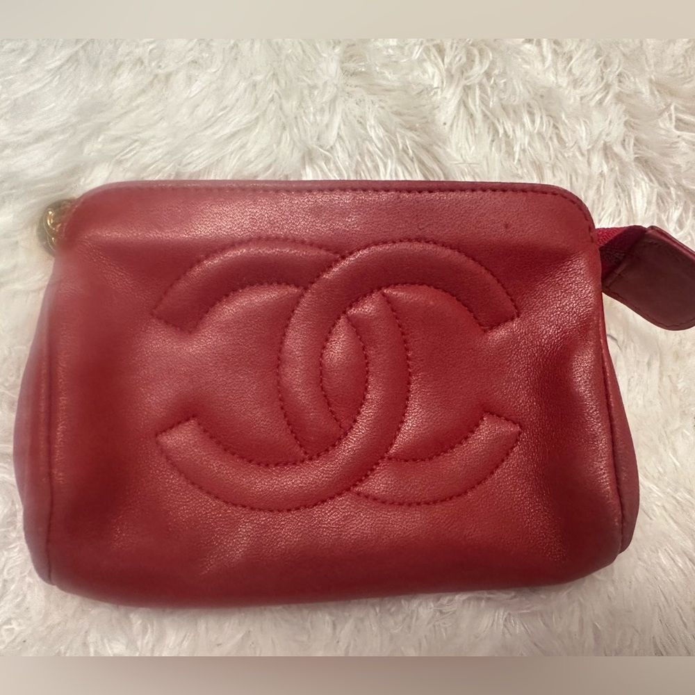 Chanel pouch